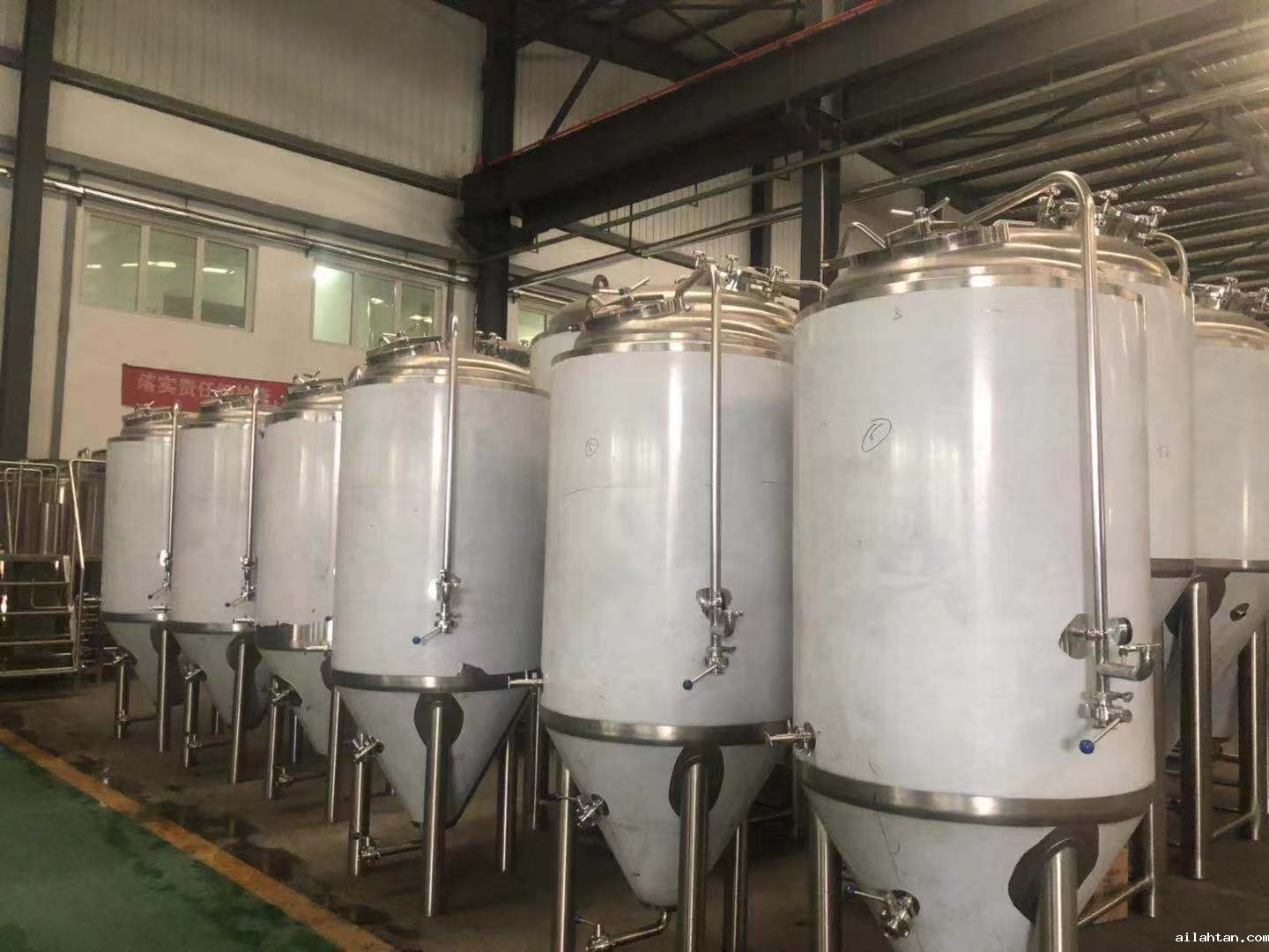 啤酒发酵罐-山东豪鲁 啤酒发酵罐-山东豪鲁