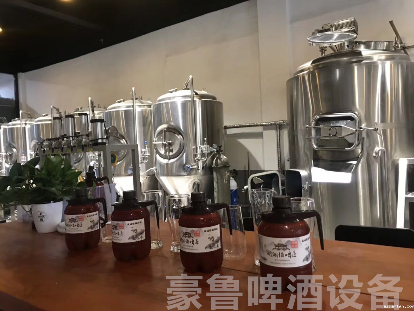 自酿啤酒屋加盟设备 自酿啤酒屋加盟设备